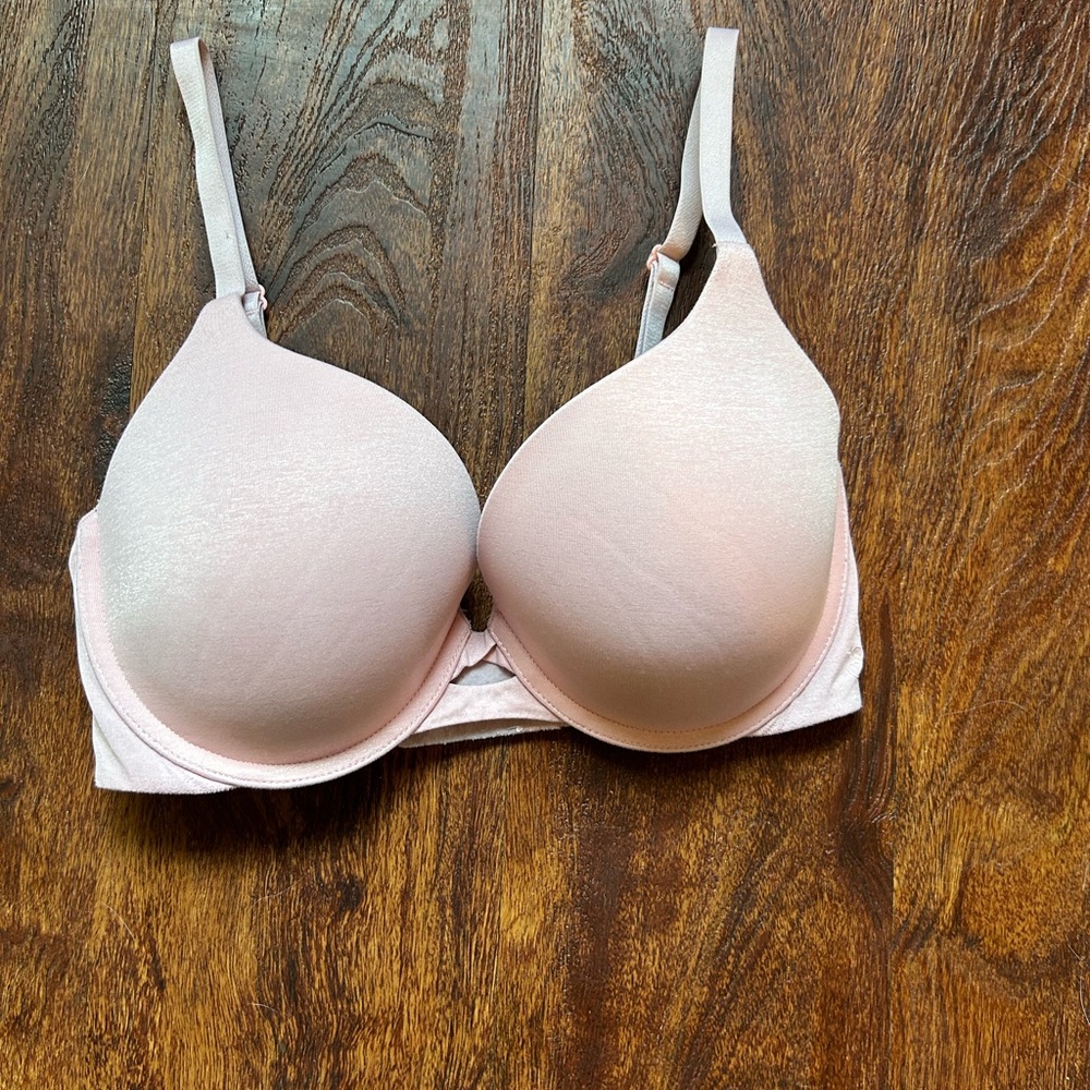 Victoria Secret perfect shape bra size 32DD